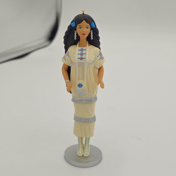 Vintage 1996 Hallmark Keepsake Native American Barbie Christmas Ornament - Picture 4 of 6
